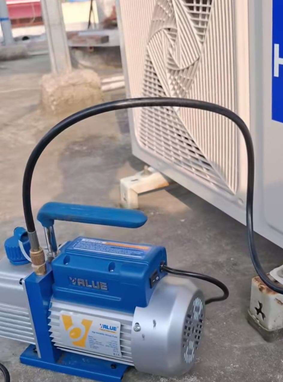 Aircon installation with vacuum pump test – OSIP Refrigeration Cape Town